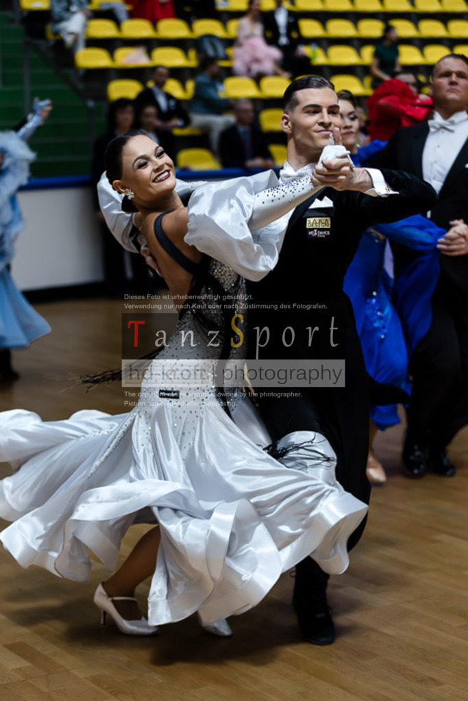 20250517_HessenTanzt_WDSF_IntOpen_Std_1548 | Tanzsportbilder, Standardtanz, Lateintanz, WDSF, DTV, LTVB, dancecomp, goc, hessen tanzt, blaues band der spree, walzer, tango, wiener walzer, slowfox, quickstepp, samba, rumba, cha-cha-cha, paso doble. jive, hd-kroft photography, turniertanzsport