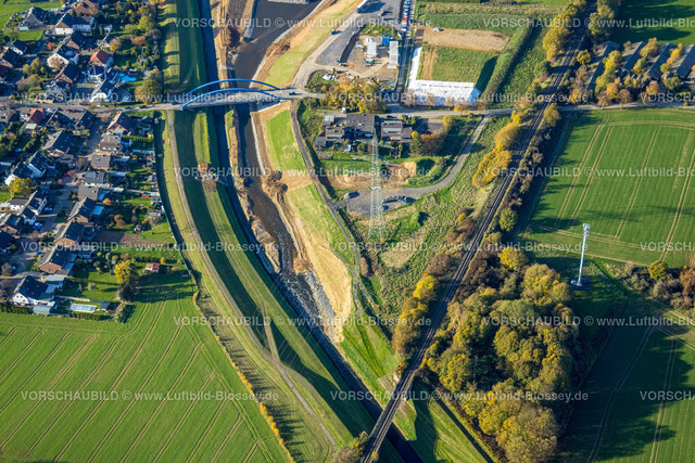 Dinslaken221102381Emschermuendung | Luftbild der alten und der neuen Emschermündung auf der Stadtgrenze zwischen Dinslaken und Voerde, Mündung in den Fluß Rhein, Emscherumbau, EGLV, Emschergenossenschaft, neue Emschermündung, Fischtreppe, Ruhrgebiet, Nordrhein-Westfalen, Deutschland