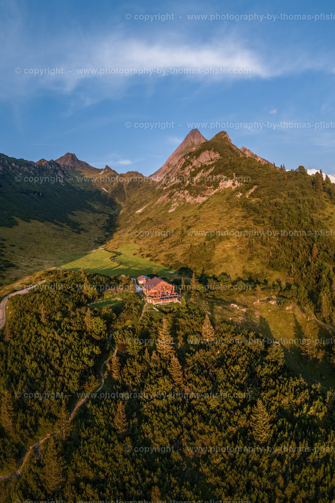 Brandberger Kolmhaus copyright  Thomas Pfister-2 | PHOTOGRAPHY BY THOMAS PFISTER
