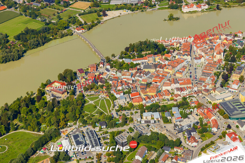 Luftaufnahme von Schärding Vs Google Maps- Die Luftaufnahme wurde 2025 vom UL-Flugzeug heraus erstellt ( keine Drohne ) - Hochauflösende Luftaufnahme - für professionelle Ausdrucke geeignet. Die Geschenkidee !Mit Lizenz und Bildrechte bestellbar