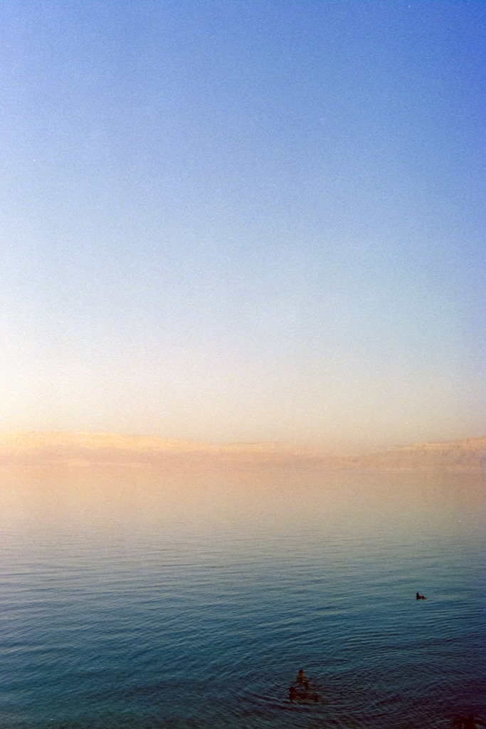 _Orte-fuer-die-Seele_stockfoto_undarstellbar.com_00003 | Online Shop für Christen: Christliche Poster XXL, Plakate, Wandbilder als Leinwand & christliche Postkarten, Kalender, Sticker & Lizenzen zum Download. Die Kunstwerke im christliche Geschenke Shop zeigen die Jahreslosung 2025, Gott, Jesus & mehr.