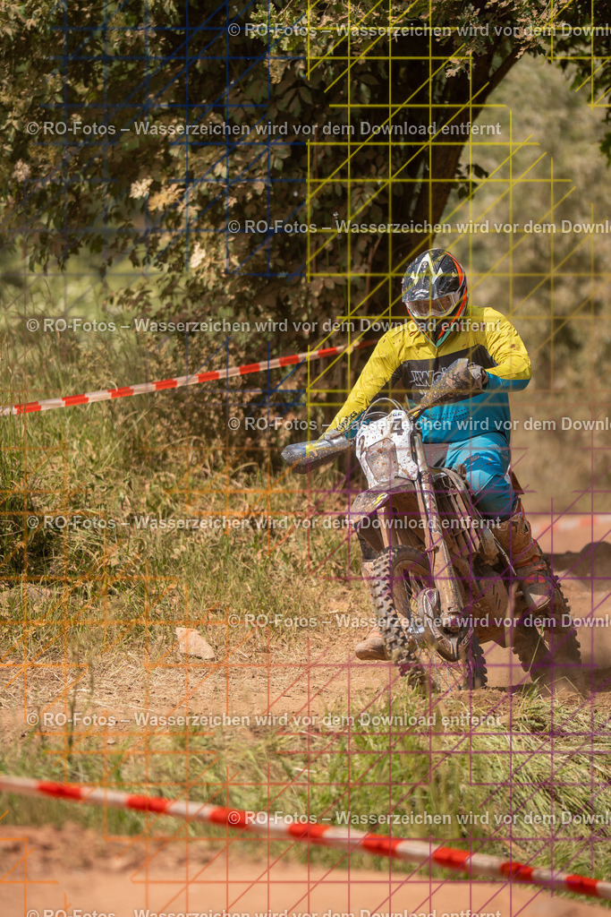 Wolfshausen 5 Lauf -799 | Sportfotografie von RO-Fotos: Motorsport, Motocross, Enduro, Laufveranstaltungen und Triathlon. Professionelle Fotos von Sportlern und Events. - Realisiert mit Pictrs.com