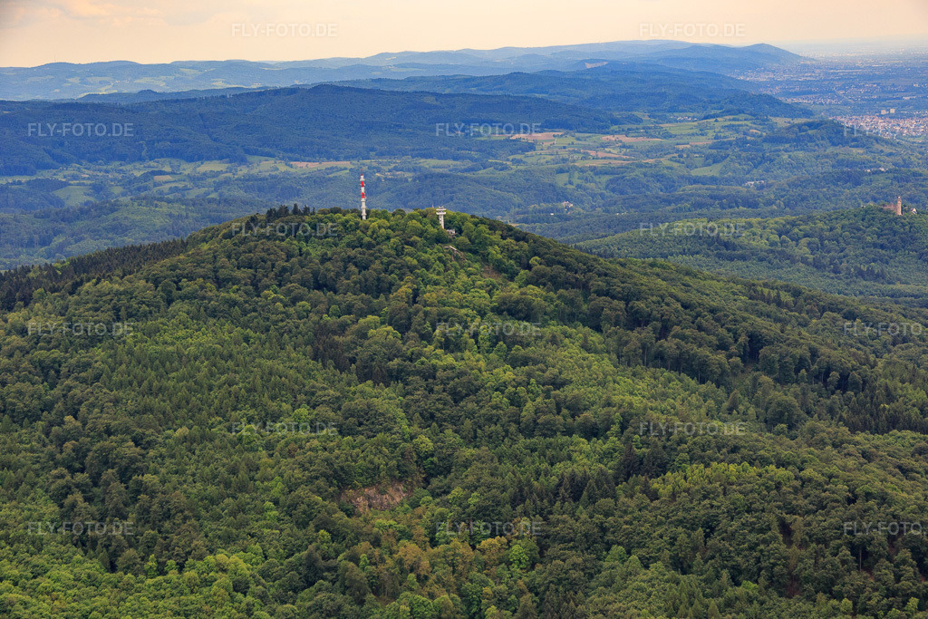 Luftbild: Sendemasten auf dem Melibokus im Ortsteil Hochstädten in Bensheim im Bundesland Hessen in Deutschland. Foto: IMG_088949.jpg vom 20.05.2016 durch Werner Riehm/FLY-FOTO.deTelekom | Mobilfunk, Festnetz & Internet und TV