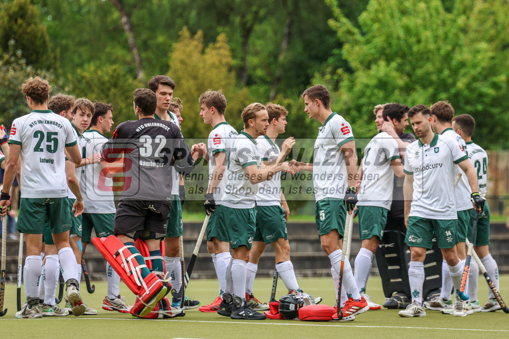 MJ_2023-05-20-HTCU-MSC-6 | Malte Hellwig (Uhlenhorst Mülheim #29) &amp; Dennis Holthaus (Uhlenhorst Mülheim #5), Uhlenhorst Mülheim - Münchner SC am 1.10.2022 im Waldstadion, Mülheim a. d. Ruhr