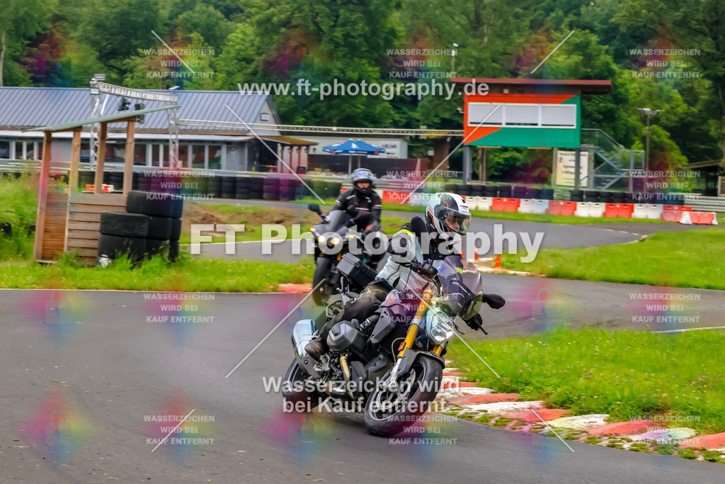 VBK-6268 | Hier findet Ihr Bilder von Touristenfahrten auf der Nürburgring Nordschleife oder von anderen Veranstaltungen die ich besucht habe. Viel Spass beim Durch Schauen 