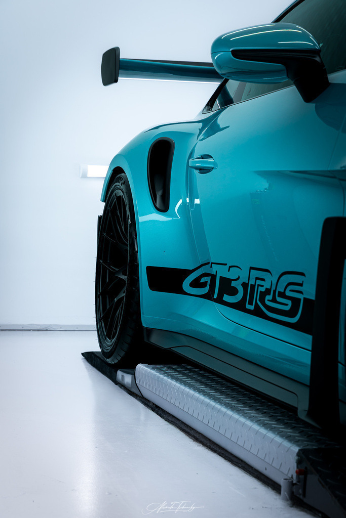 R6AT1237 _Alexander Tschuncky | Entdecken Sie die faszinierende Welt von Alexander Tschuncky Arts: Kreative Fotografie, atemberaubende Automobilkunst und hochwertiger Bilderdruck. Lassen Sie sich inspirieren! - Realisiert mit Pictrs.com