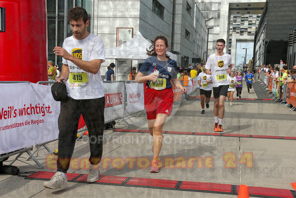 250920_1334_EX1_5594 | Sportfotografie im Rhein-Sieg Kreis, Köln, Bonn, NRW, Rheinland Pfalz, Hessen, etc. Unser Tätigkeitsfeld umfasst den Laufsport vom Volkslauf über den Marathon, Duathlon, Triathon bis zum Ultralauf wie Kölnpfad Ultra oder Schindertrail.