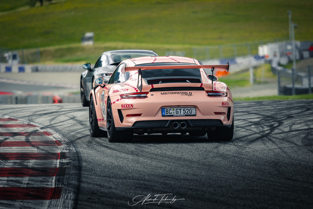 R6PZ2462 _Alexander Tschuncky | Entdecken Sie die faszinierende Welt von Alexander Tschuncky Arts: Kreative Fotografie, atemberaubende Automobilkunst und hochwertiger Bilderdruck. Lassen Sie sich inspirieren! - Realisiert mit Pictrs.com
