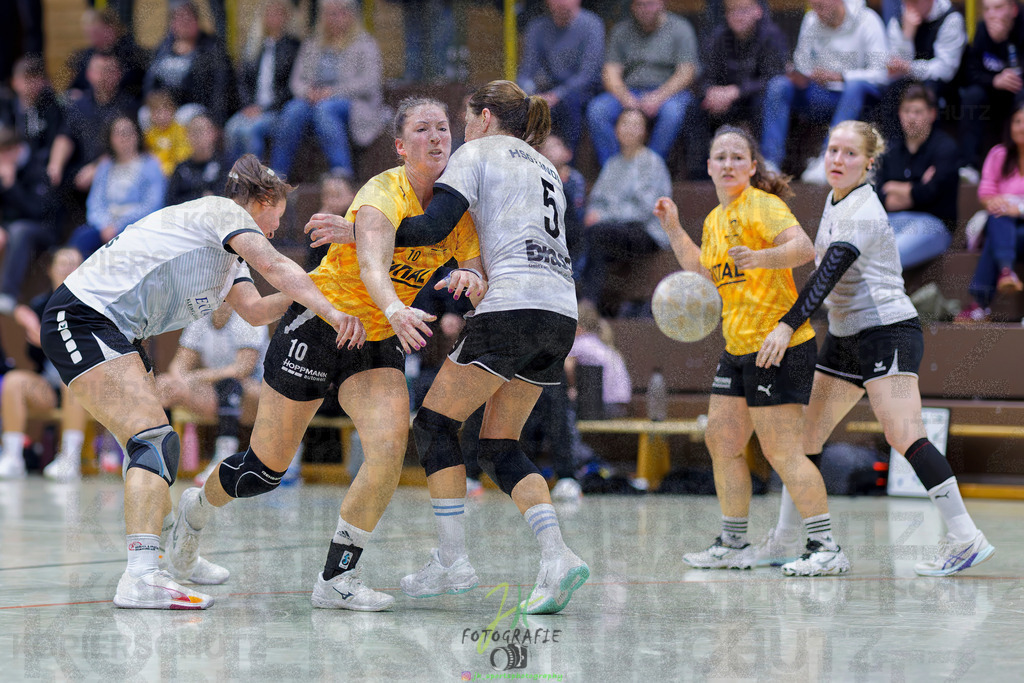 Frauen Oberliga Mitte (HHV); HSG Eibelshausen/Ewersbach - HSG Linden | Frauen Oberliga Mitte (HHV); HSG Eibelshausen/Ewersbach - HSG Linden am 15.11.2025 in Eibelshausen (Holderberghalle)Photo © 2025 - Jörg Heinrich - Realisiert mit Pictrs.com