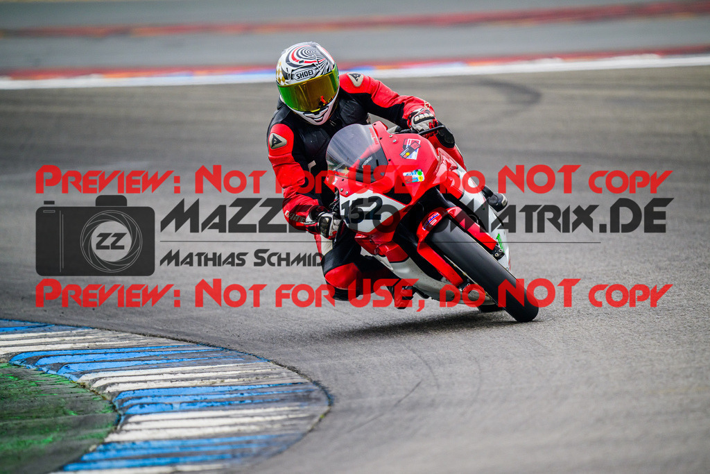 MaZZes_FotoMatrix_240614_6007705_9276 | ROT