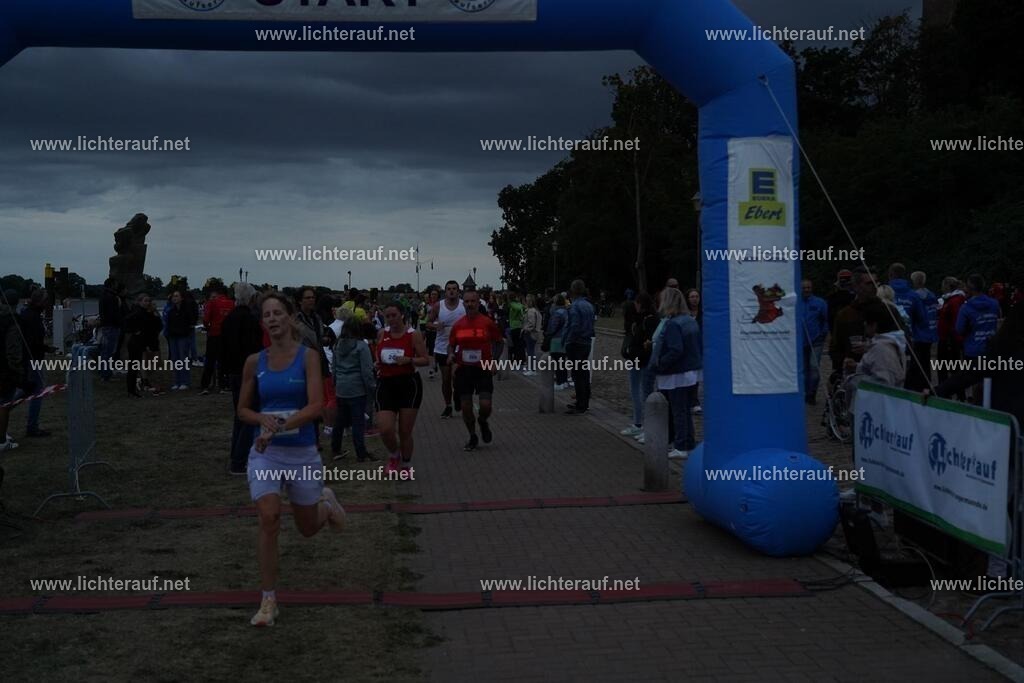 DSC05395 | Lichterlauf  - Realisiert mit Pictrs.com