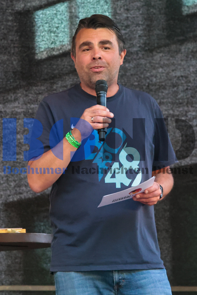 SES_BTBRED20250704-4 | bond - Realisiert mit Pictrs.com