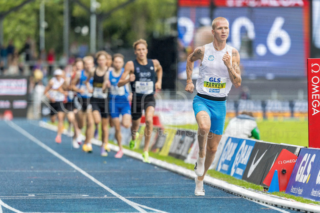 Deutsche Leichtathletik-Meisterschaften; Bochum-Wattenscheid, 26.07.2026 | Robert Farken (SG Motor Gohlis-Nord Leipzig) gewinnt die 1500m; Deutsche Leichtathletik-Meisterschaften am 26.07.2026 im Lorheide-Stadion, Bochum-Wattenscheid (Nordrhein-Westfalen).