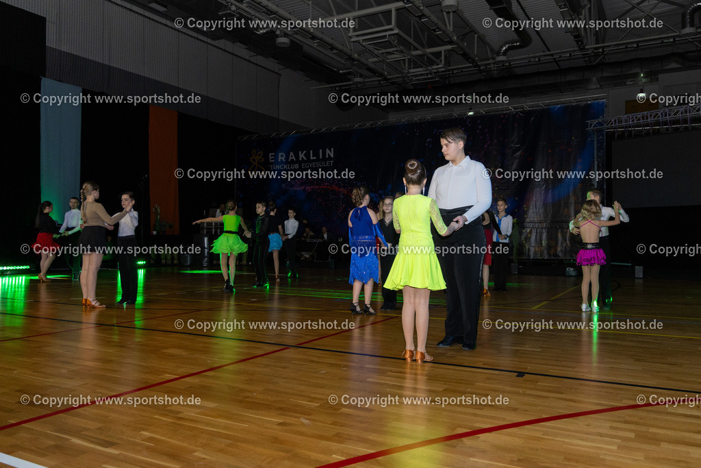 AR6_9925 | Rund um das Thema Sport-Event-Fotografie & individuelle Teilnehmerfotos. Jeder Teilnehmer wird fotografiert.