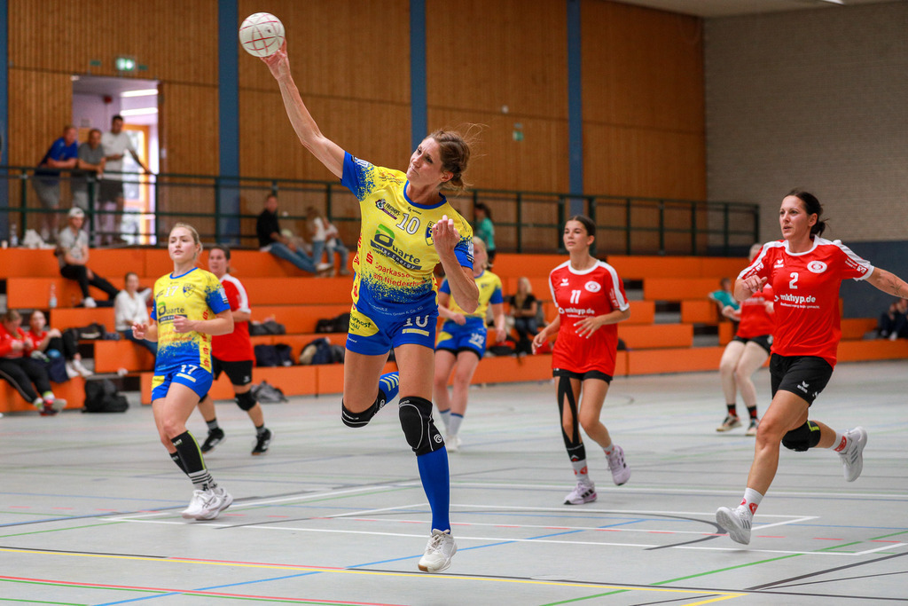 Lobberich-Neukirchen310825_021 | Bildergalerie von Sport-Ereignissen aber auch von weiteren spannenden Dingen - nicht nur vom Niederrhein. In Anlehnung an den bekannten Spruch von Hanns Dieter Hüsch heißt das Motto: "Niederrhein ist überall".  - Realisiert mit Pictrs.com