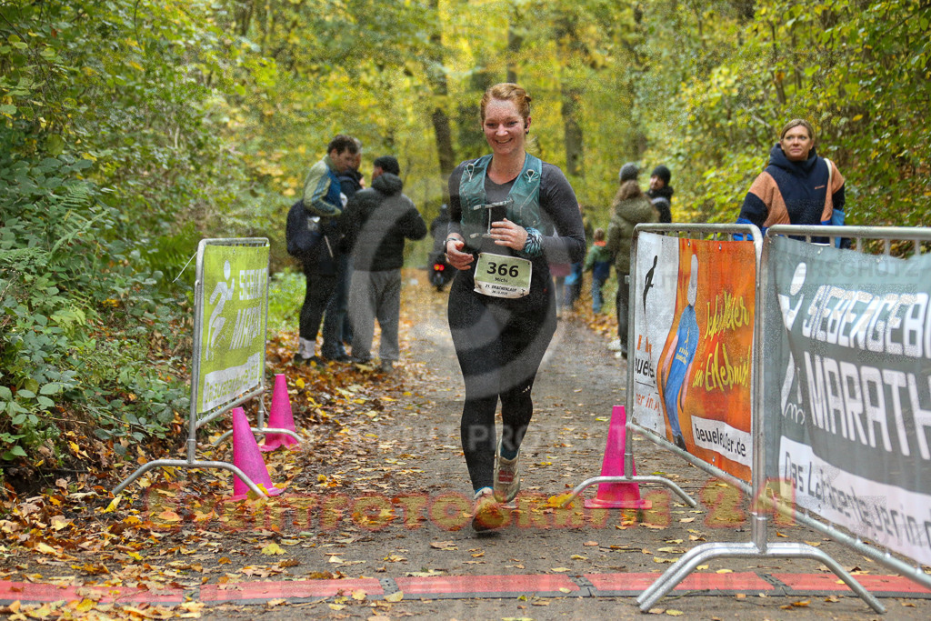 251026_1337_EX1_3762 | Sportfotografie im Rhein-Sieg Kreis, Köln, Bonn, NRW, Rheinland Pfalz, Hessen, etc. Unser Tätigkeitsfeld umfasst den Laufsport vom Volkslauf über den Marathon, Duathlon, Triathon bis zum Ultralauf wie Kölnpfad Ultra oder Schindertrail.