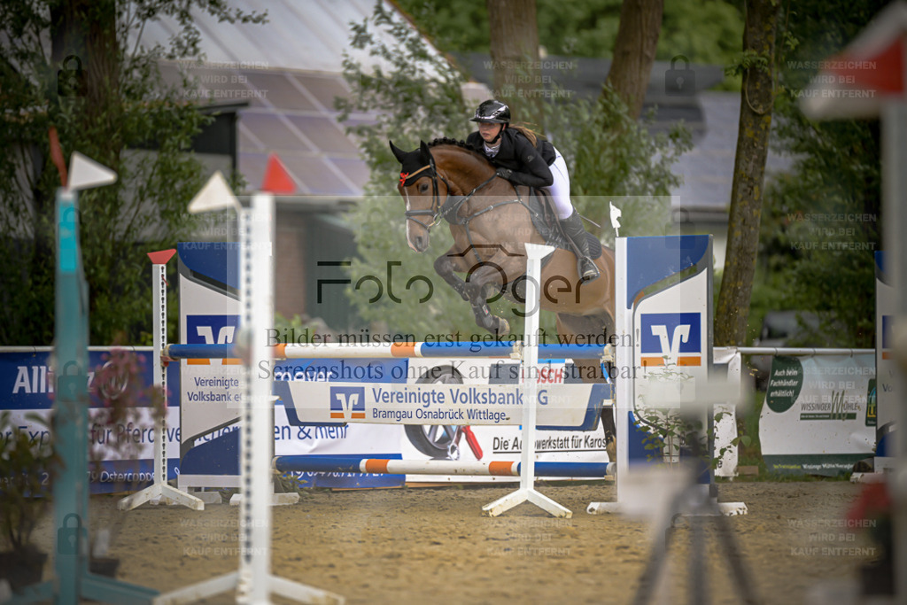 20240505-DOS_9245 | Entdecke hochwertige Reitturnierfotos von Foto Oger. Professionell, emotional und authentisch – jetzt Lieblingsmomente im Shop bestellen. - Realisiert mit Pictrs.com