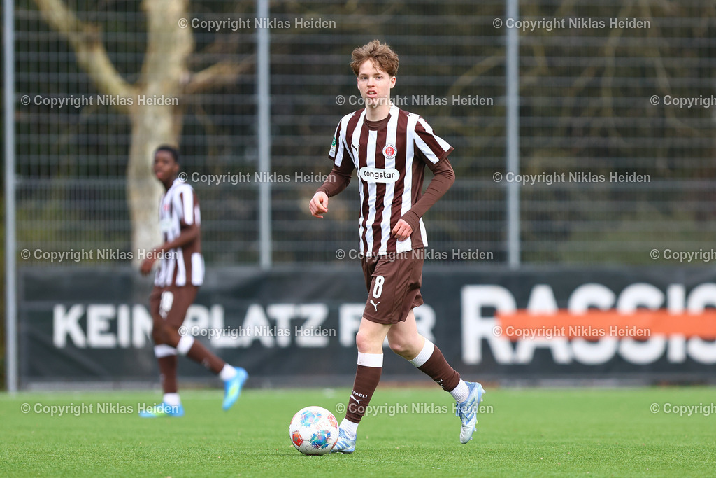 NH_FCStPauliU19_SGDynamoDresdenU19_DFBNachwuchsliga_28032026 | #8 Paul Schultz (FC St. Pauli U19)Fußball I Junioren I U19 DFB-Nachwuchsliga Hauptrunde Liga B, Gruppe B I Saison 2025-2026 I 7. Spieltag I FC St. Pauli U19 - SG Dynamo Dresden U19 I 28.03.2026 I Sportplatz Brummerskamp