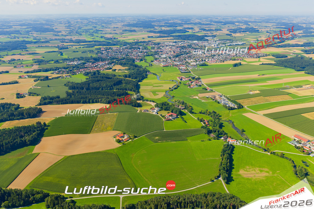 Luftaufnahme von Lichtenburg Vilsbiburg Bild- Das Luftbild wurde 2025 vom UL-Flugzeug heraus erstellt ( keine Drohne ) - Hochauflösende Luftaufnahme -Nicht vergleichbar mit Google Maps oder Satelittenbilder- Die Geschenkidee !Mit Lizenz und Bildrechte bestellbar