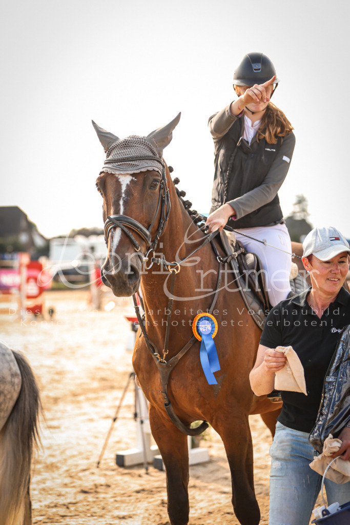 01.FrSpE00381 | Leoni Ertmer Photography - Realisiert mit Pictrs.com