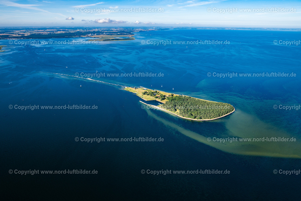 Ruden_Insel_ELS_7345100822 | KRöSLIN 10.08.2022 Küstenbereich der der Ostsee - Insel Ruden in Kröslin im Bundesland Mecklenburg-Vorpommern, Deutschland. Weiterführende Informationen bei: Gemeinde Kröslin,  NABU - Naturschutzbund Deutschland e.V.. // Coastal area of Baltic Sea - island Ruden in Kroeslin in the state Mecklenburg - Western Pomerania, Germany. Further information at: Gemeinde Kroeslin,  NABU - Naturschutzbund Deutschland e.V.. Foto: Martin Elsen