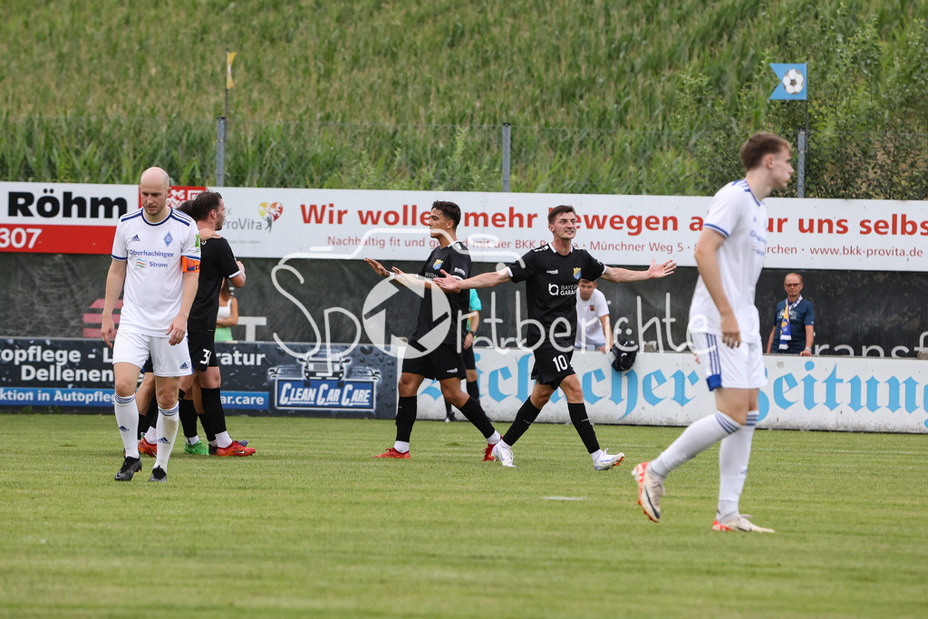FC Pipinsried - FC Deisenhofen | Jubel nach 2-1 durch Fabian BENKO (FCP #20)