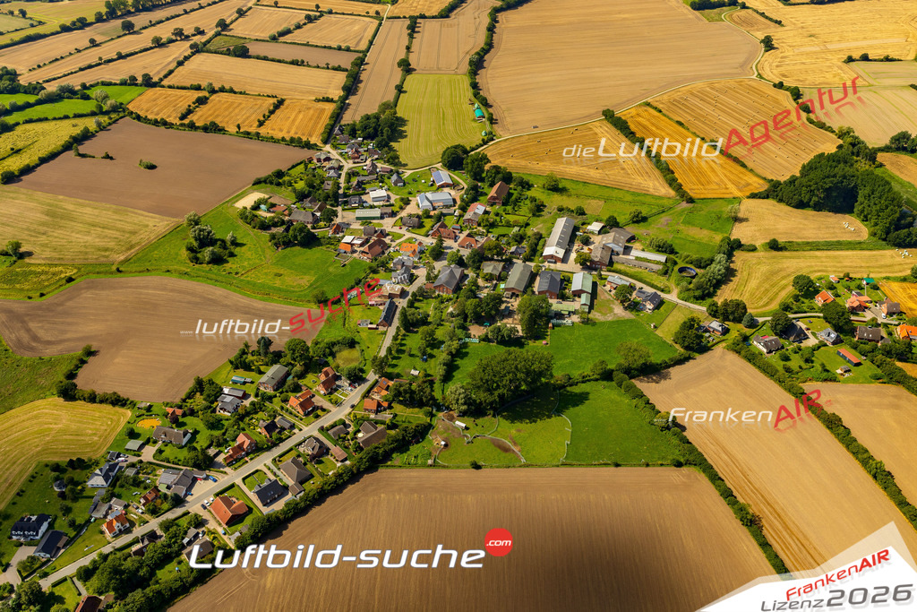 Luftbild Vs Google Maps  Guttau  Grömitz -Das Luftbild wurde 2025 vom UL-Flugzeug heraus erstellt ( keine Drohnenluftbilder ) - Hochauflösende Luftaufnahme -Nicht vergleichbar mit Google Maps oder Satelittenbilder- Die Geschenkidee !Mit Lizenz und Bildrechte bestellbar