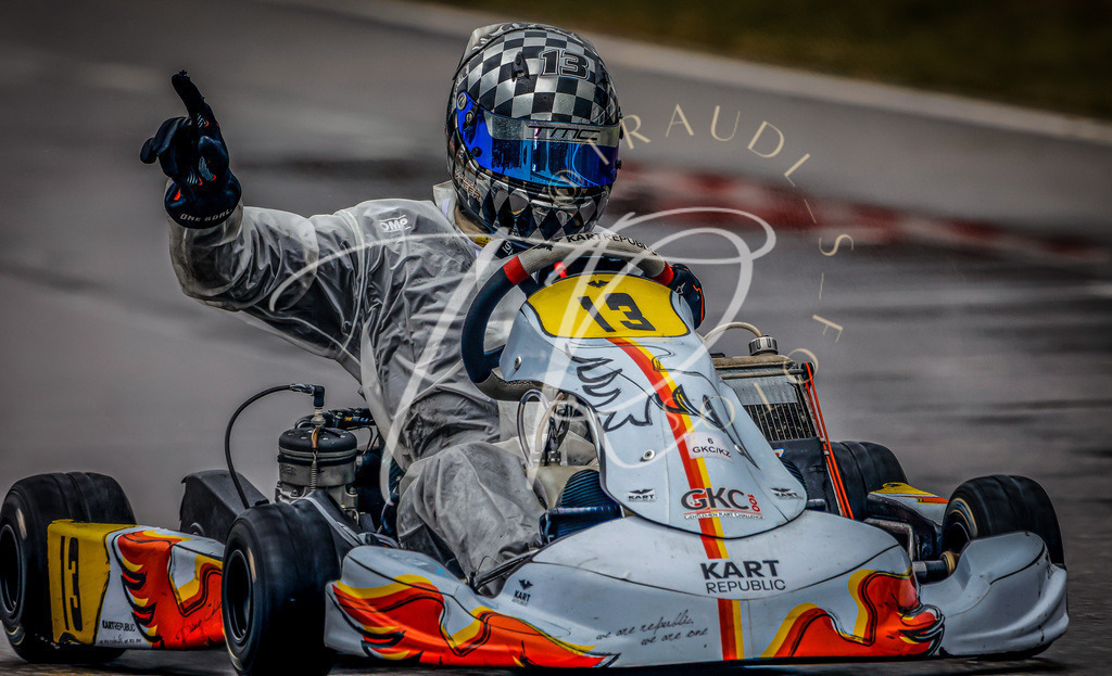 fa755e0cc9ae4295909a30440672721e | traudl_s_fotos