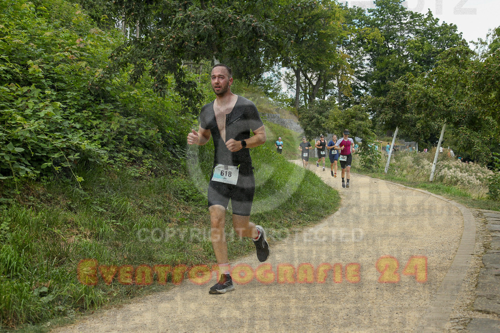 250824_1420_EX1_5863 | Sportfotografie im Rhein-Sieg Kreis, Köln, Bonn, NRW, Rheinland Pfalz, Hessen, etc. Unser Tätigkeitsfeld umfasst den Laufsport vom Volkslauf über den Marathon, Duathlon, Triathon bis zum Ultralauf wie Kölnpfad Ultra oder Schindertrail.