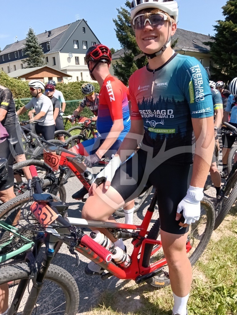 IMG_20260725_121900162 | Fotogalerie der Treibjagd im Dunkelwald - Dein MTB Etappenrennen im Erzgebirge - Realisiert mit Pictrs.com