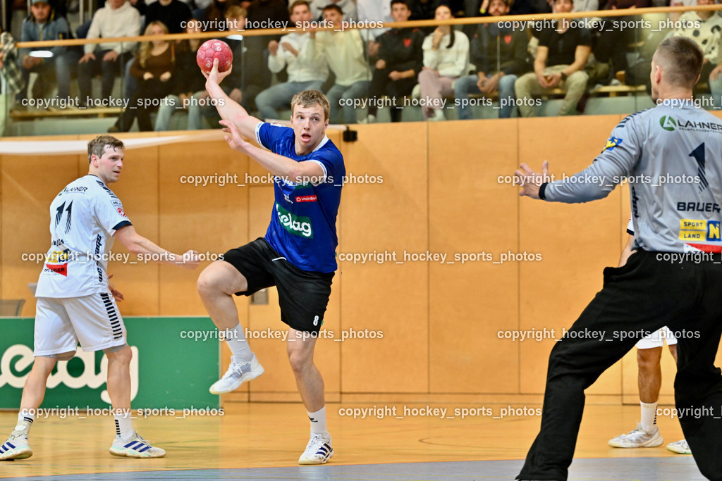 SC Ferlach vs. roomz JAGS Vöslau | #11 MUCK Raphael roomz JAGS Vöslau, #8 KNAPP Simon SC Ferlach, #1 BAUER Thomas roomz JAGS Vöslau, SC Ferlach vs. roomz JAGS Vöslau, SC Ferlach vs. roomz JAGS Vöslau am 08.11.2025 in Ferlach (Ballspielhalle Ferlach), Austria, (Photo by Bernd Stefan)