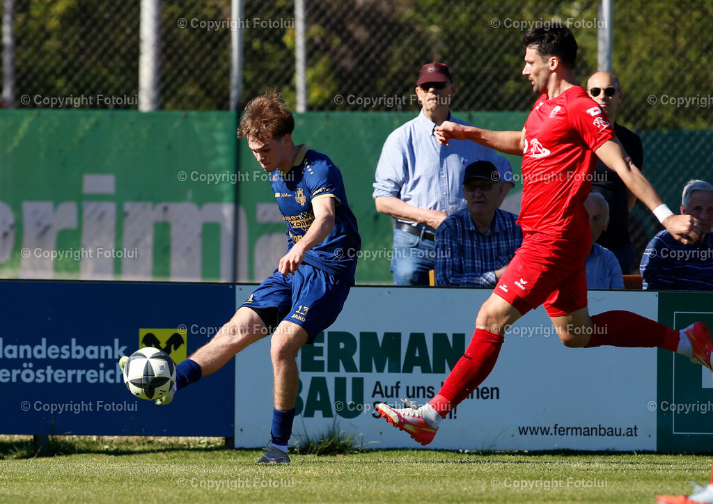 A_LUI_020526_14 | SPORT FUSSBALL REGIONALLIGA MITTE ASKOE OEDT-ATUS VELDEN IM BILD:ADI MEHREMIC  (OEDT) UND PETER JONAS JOCHUM (VELDEN) FOTO:FOTOLUI