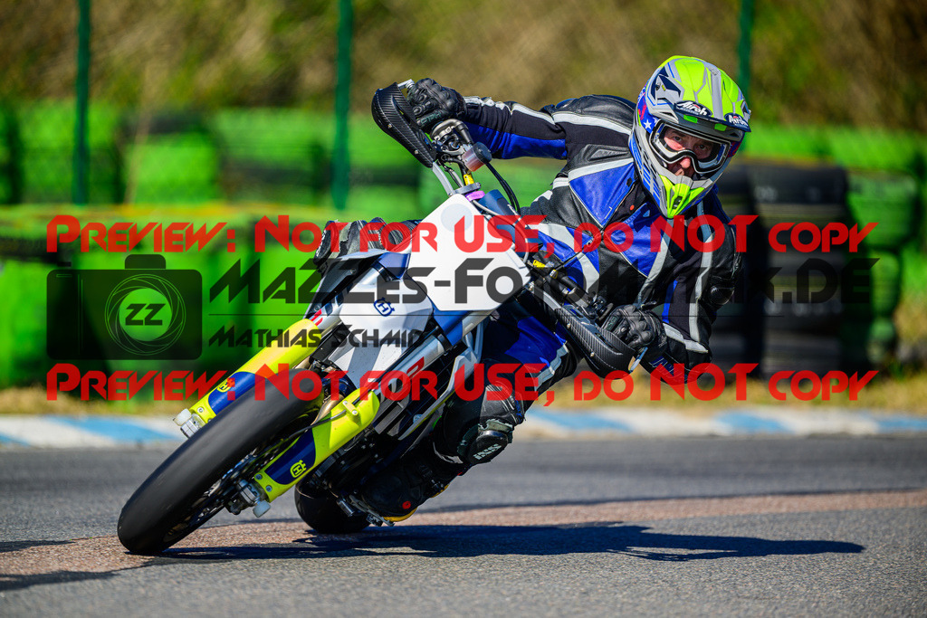 MaZZes_Fotomatrix_20250328_6007705_7467 | Fotograf Mathias Schmid
Sportfotograf,
Eventfotograf,
Hochzeitsfotograf,
Portraitfotograf