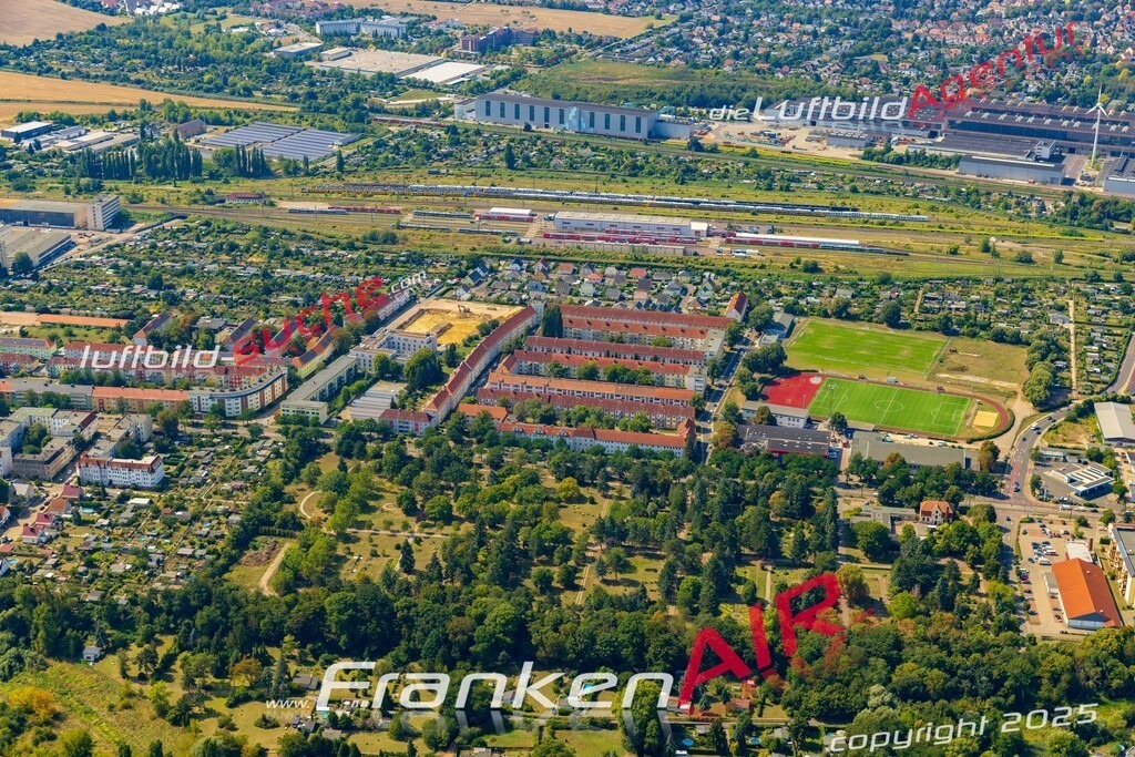 Luftaufnahme Zinckestraße Magdeburg - Die Luftaufnahme wurde 2025 vom UL-Flugzeug heraus erstellt ( ohne Drohne ) - Hochauflösende Luftaufnahme - für professionelle Ausdrucke geeignet. Die Geschenkidee !Mit Lizenz und Bildrechte bestellbar