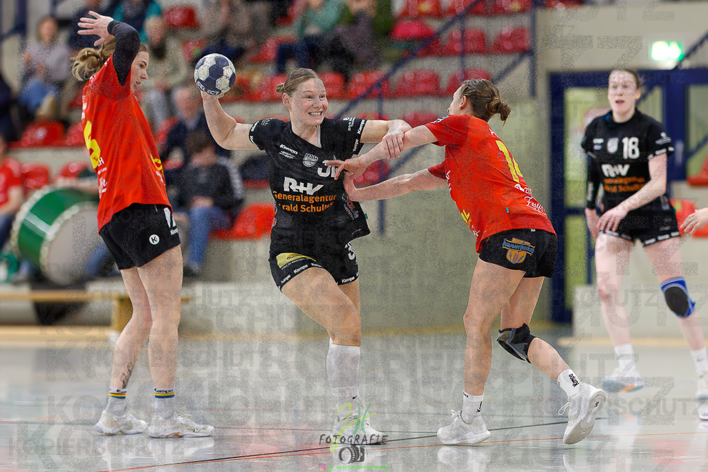 Frauen Regionalliga (HHV); HSG Wettenberg - HSG Twistetal | Frauen Regionalliga (HHV); HSG Wettenberg - HSG Twistetal am 08.11.2025 in Launsbach (Wettenberg) (Halle GS Launsbach (Wettenberg))Photo © 2025 - Jörg Heinrich - Realisiert mit Pictrs.com