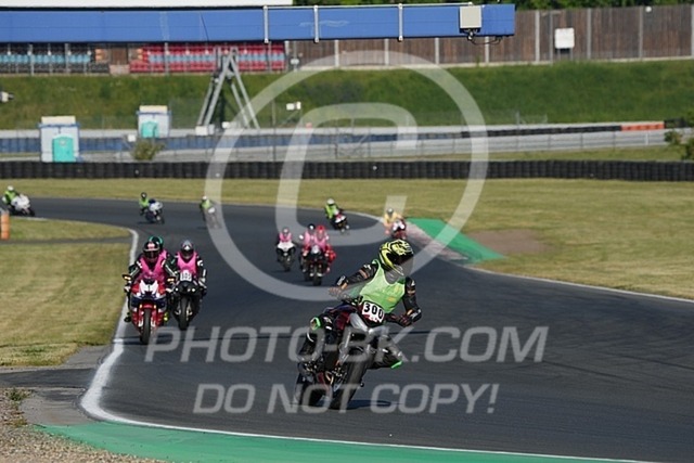 2025_05_13_PBK_22747 | Sportfotografie; SlowMotion; Video; Rennstrecke; Hafeneger; Speer; Racing; RSE; BMW; CBO; Trackday; Motorsportarena; Hockenheimring; Brno; Most; Barcelona; Valencia