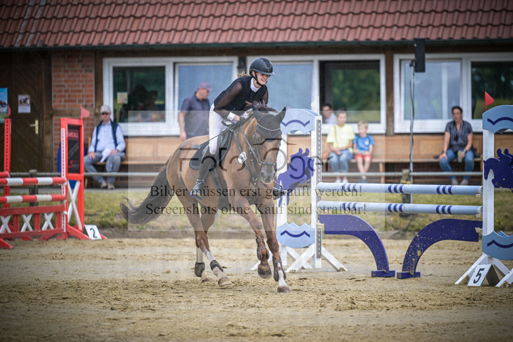 DOS_8783 | Entdecke hochwertige Reitturnierfotos von Foto Oger. Professionell, emotional und authentisch – jetzt Lieblingsmomente im Shop bestellen.Deutschlandweite Turnierfotografie. - Realisiert mit Pictrs.com