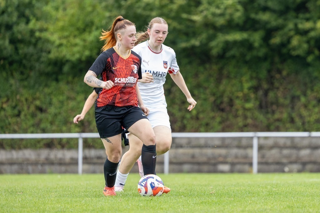 Fußball I FRAUEN I Saison 2025-2026 I Freundschaftsspiel I SGM Alfdorf-Mögglingen - 1FC Heidenheim 1846 I_250817_8203 | Fotopresso – Sportfotografie in Heidenheim & Umgebung. Professionelle Sportfotografie für unvergessliche Momente. Dynamische Action-Shots, emotionale Szenen & hochwertige Bilder. - Realisiert mit Pictrs.com