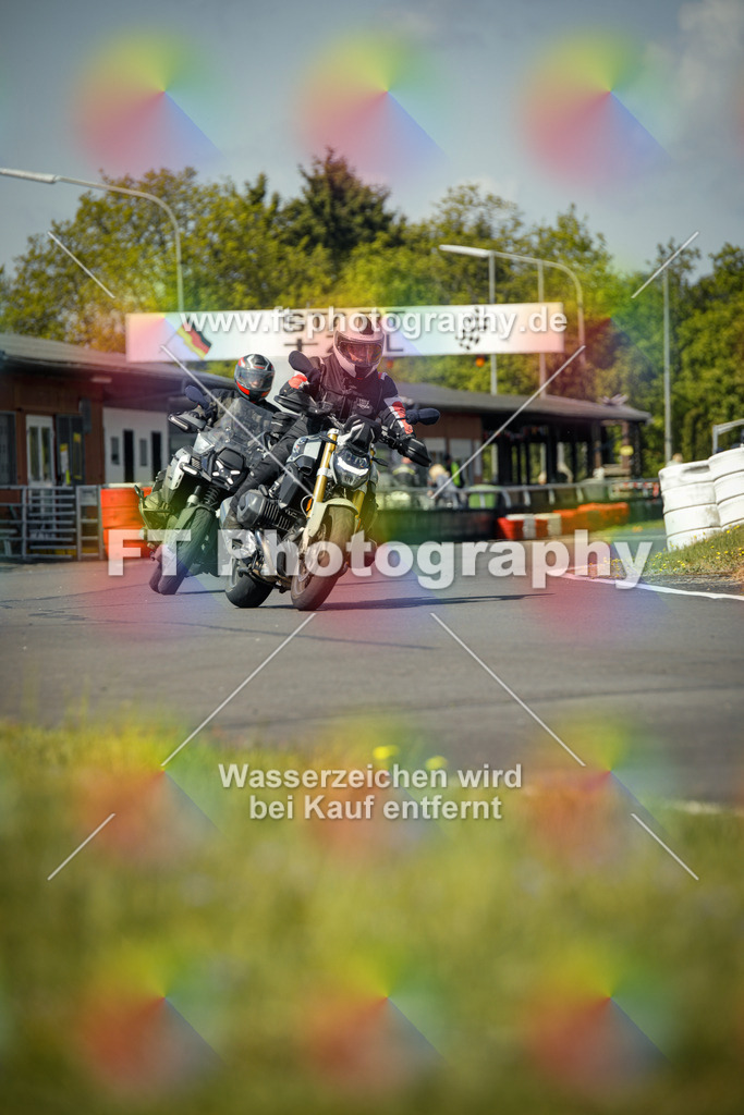 OBK_Mai_Justin_Uwe-10756 | Hier findet Ihr Bilder von Touristenfahrten auf der Nürburgring Nordschleife oder von anderen Veranstaltungen die ich besucht habe. Viel Spass beim Durch Schauen 