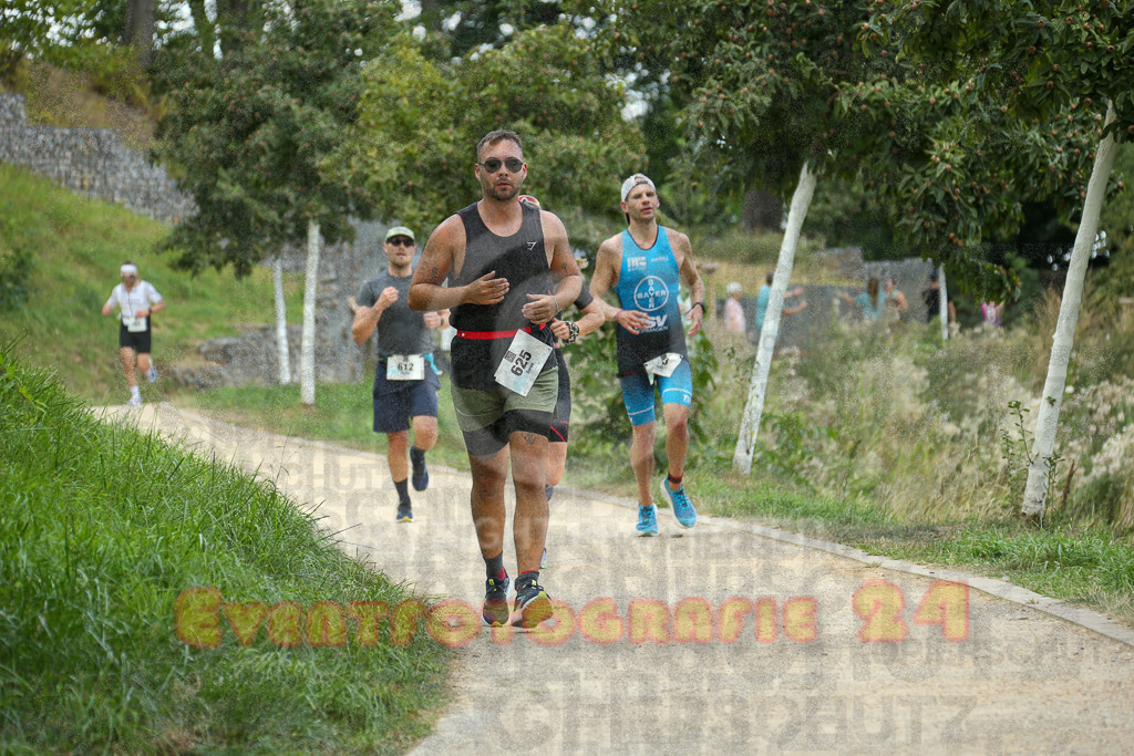 250824_1429_EX1_6365 | Sportfotografie im Rhein-Sieg Kreis, Köln, Bonn, NRW, Rheinland Pfalz, Hessen, etc. Unser Tätigkeitsfeld umfasst den Laufsport vom Volkslauf über den Marathon, Duathlon, Triathon bis zum Ultralauf wie Kölnpfad Ultra oder Schindertrail.