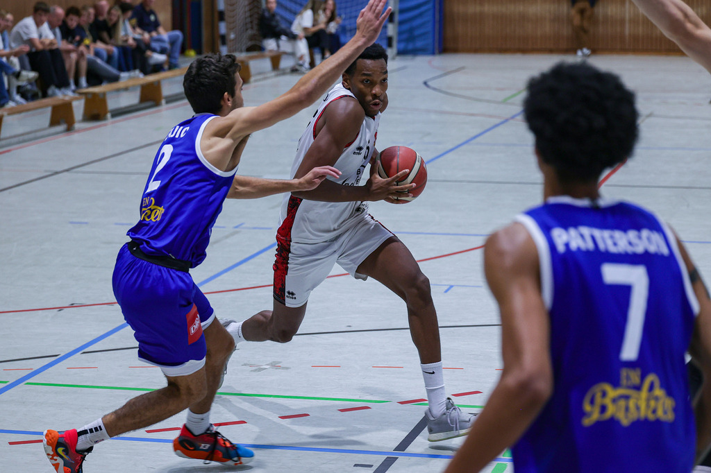 Regio Test BAYER GIANTS vs EN Baskets Schwelm-32 | Fotos von Basketballspielen aus dem Raum NRW fotografiert von Gero Mueller-Laschet und Daniel Schaefer - Realisiert mit Pictrs.com