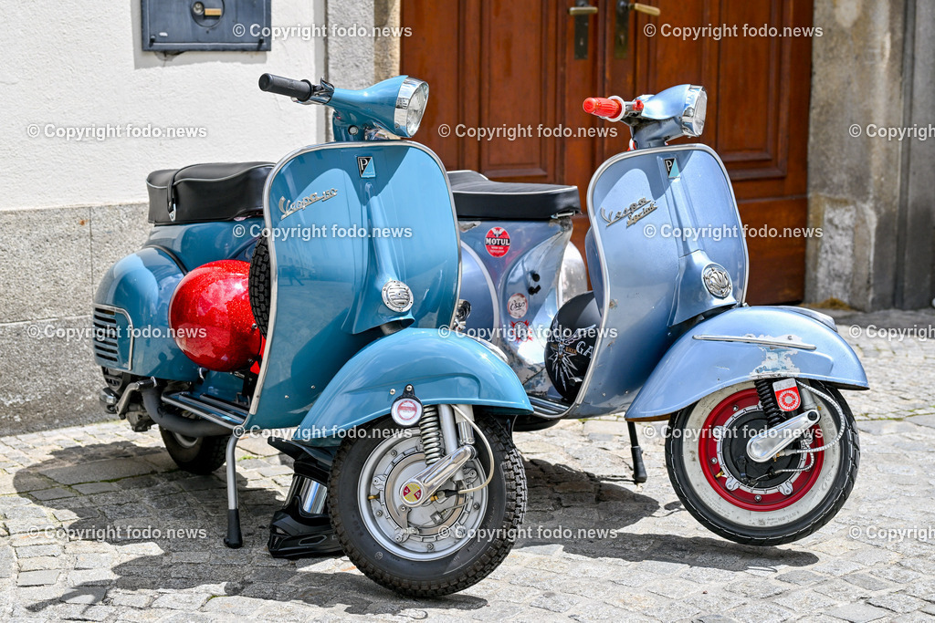 Vespatreffen 2024 Altstadt Linz_ 15.06.2024-16 | 15.06.2024, Linz, AUT, Altstadt Linz, im Bild Vespatreffen in der Altstadt Linz 2024©Harald Dostal / fodo.news