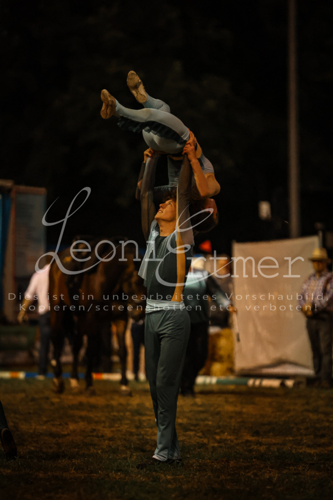 SaShow00322 | Leoni Ertmer Photography - Realisiert mit Pictrs.com