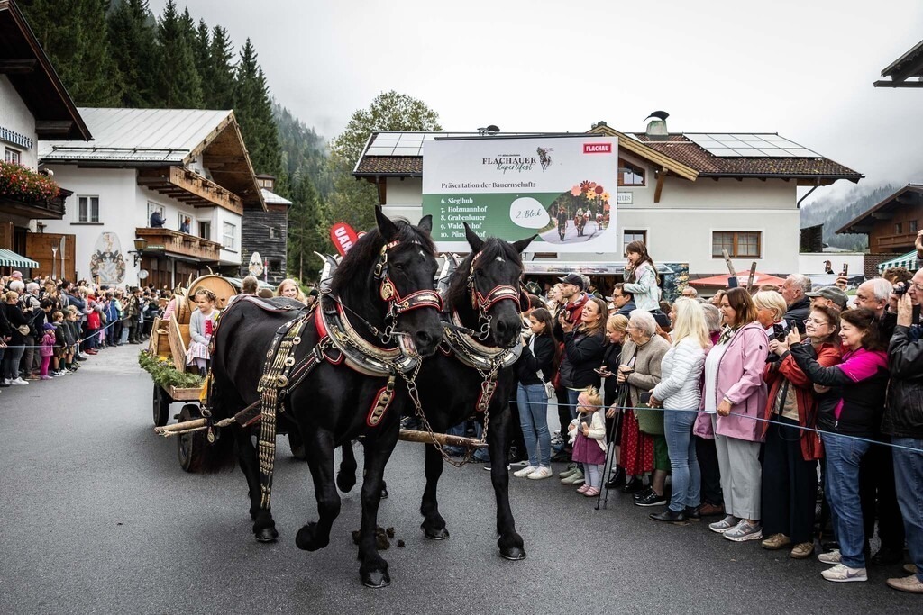 Rupertifest_Flachau_2k25_Webauflösung-144 | Bildershop Chri Fischbacher - Realisiert mit Pictrs.com