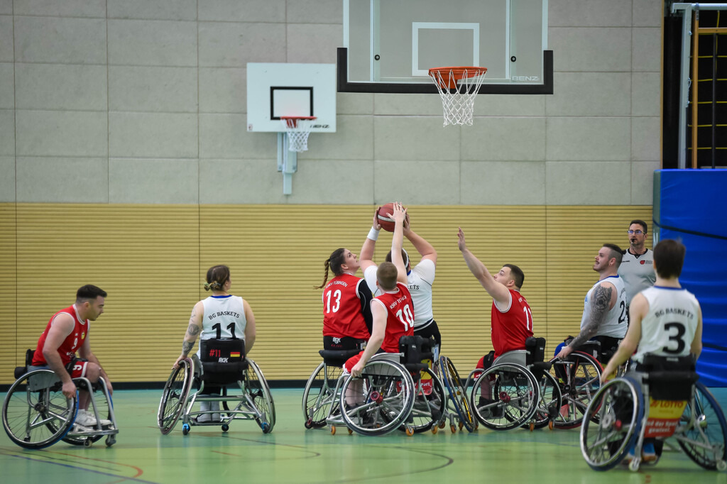 2024-03-17-0174 | #, RSKV Tübingen vs. BG Baskets Hamburg, Rollstuhlbasketball 2. Bundesliga, Saison 2023/24, 17.03.2024
Foto: Ralph Kunze - Realisiert mit Pictrs.com