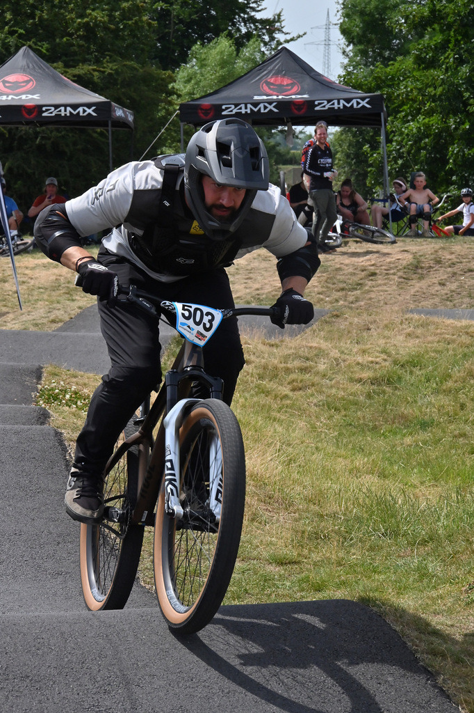 DSC_7319-cam-florian | German Pumptrack Series - Realisiert mit Pictrs.com