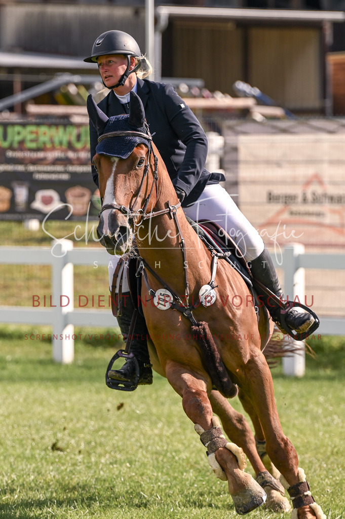 Schugtsche-Düren.2024-07.Amat.Springprf.A__-148 | Schugtsche Fotografie - Realisiert mit Pictrs.com