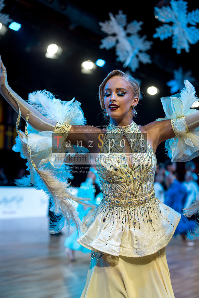 20251214_Baltic-Trophy_2743-2 | Tanzsportbilder, Standardtanz, Lateintanz, WDSF, DTV, LTVB, dancecomp, goc, hessen tanzt, blaues band der spree, walzer, tango, wiener walzer, slowfox, quickstepp, samba, rumba, cha-cha-cha, paso doble. jive, hd-kroft photography, turniertanzsport