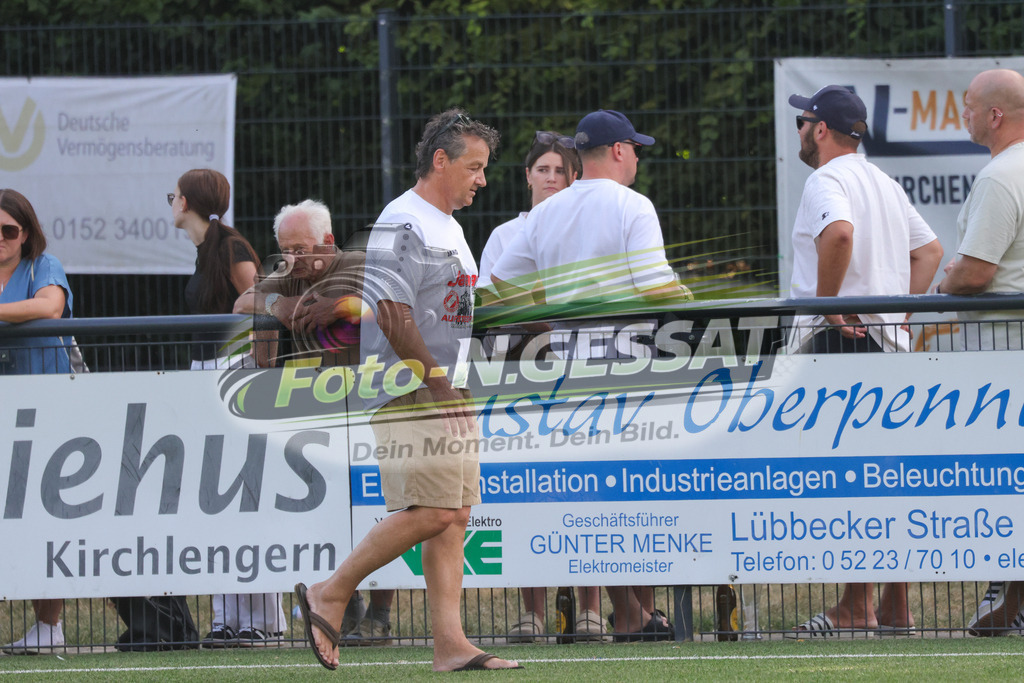 FC RW Kirchlengern - SuS Bad Westernkotten | Auf dem Bild zu sehen: FC RW Kirchlengern Sportlicher Leiter: Stefan Arndt FC RW Kirchlengern, SuS Bad Westernkotten, Saison 26/27, Westfalenliga, Kirchlengern, Deutschland - Realisiert mit Pictrs.com