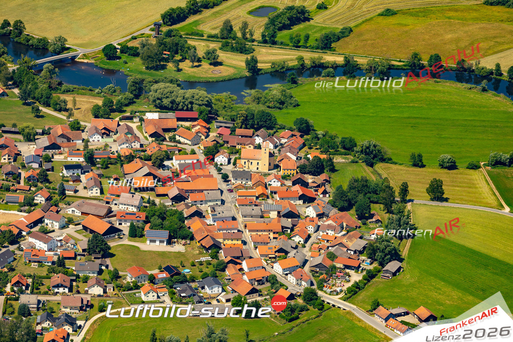 Die Luftaufnahme Untertraubenbach - Cham wurde 2022 vom Flugzeug aus (keine Drohne) erstellt. Hohe Auflösung -für große Poster und Wandbilder geeignet - Garantiert!